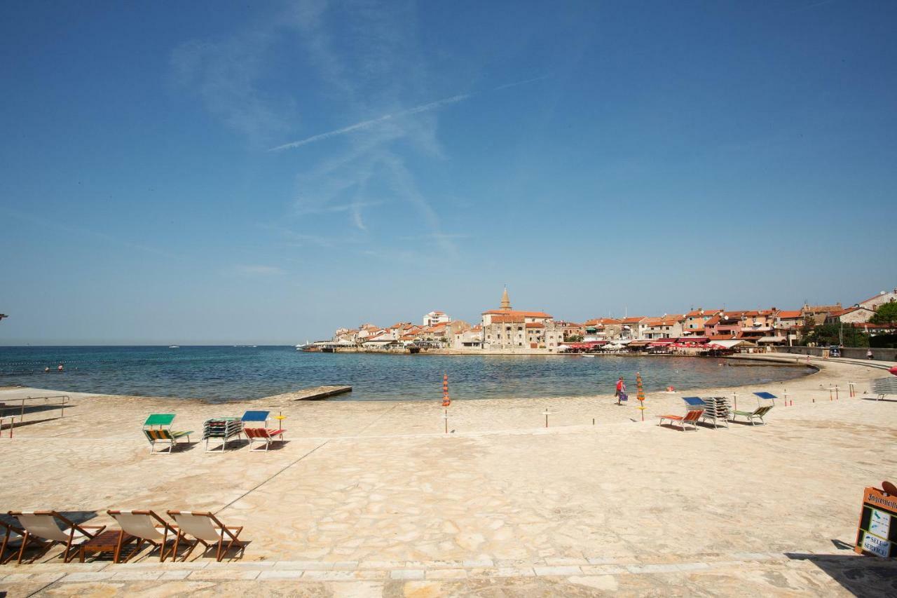 Downtown Beach Apartments Umag Dış mekan fotoğraf